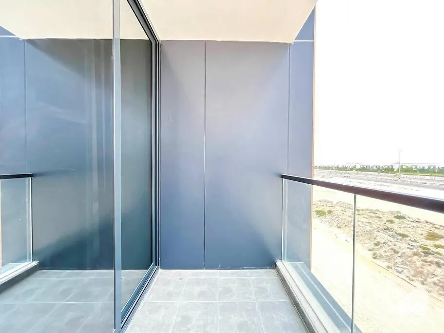 Apartment Luxurious Studio & Balcony At Samana Golf Avenue Dubai United Arab Emirates