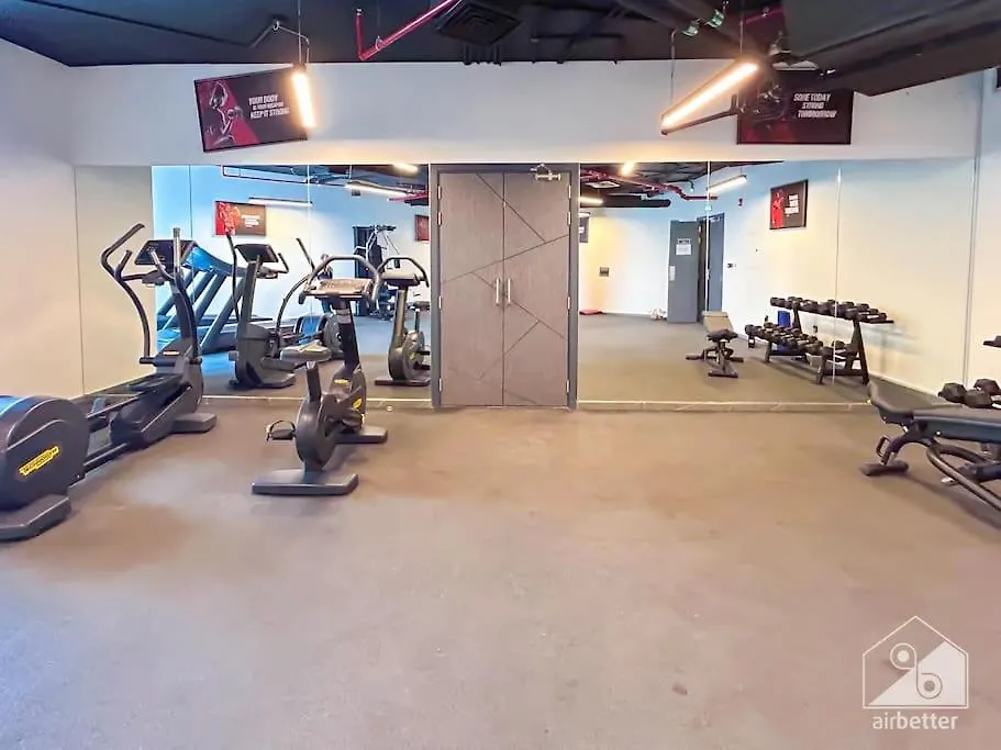 Apartment Luxurious Studio & Balcony At Samana Golf Avenue Dubai