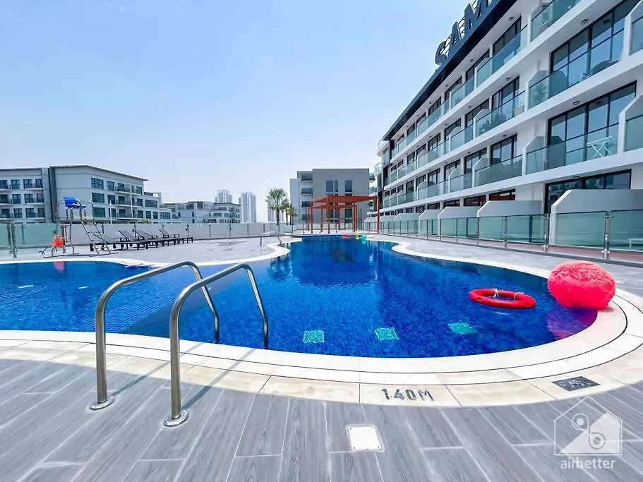 Luxurious Studio & Balcony At Samana Golf Avenue Dubai 0*,