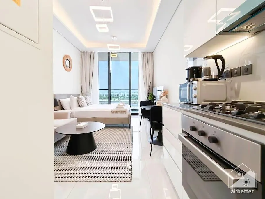 Luxurious Studio & Balcony At Samana Golf Avenue Dubai 0*,  United Arab Emirates