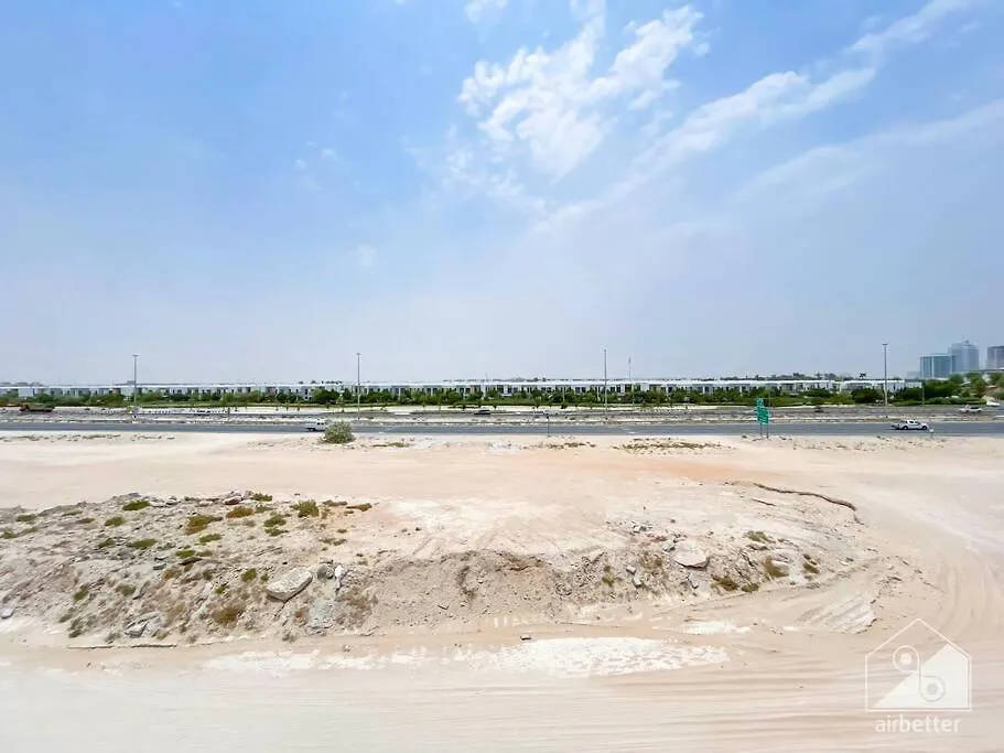 Apartment Luxurious Studio & Balcony At Samana Golf Avenue Dubai